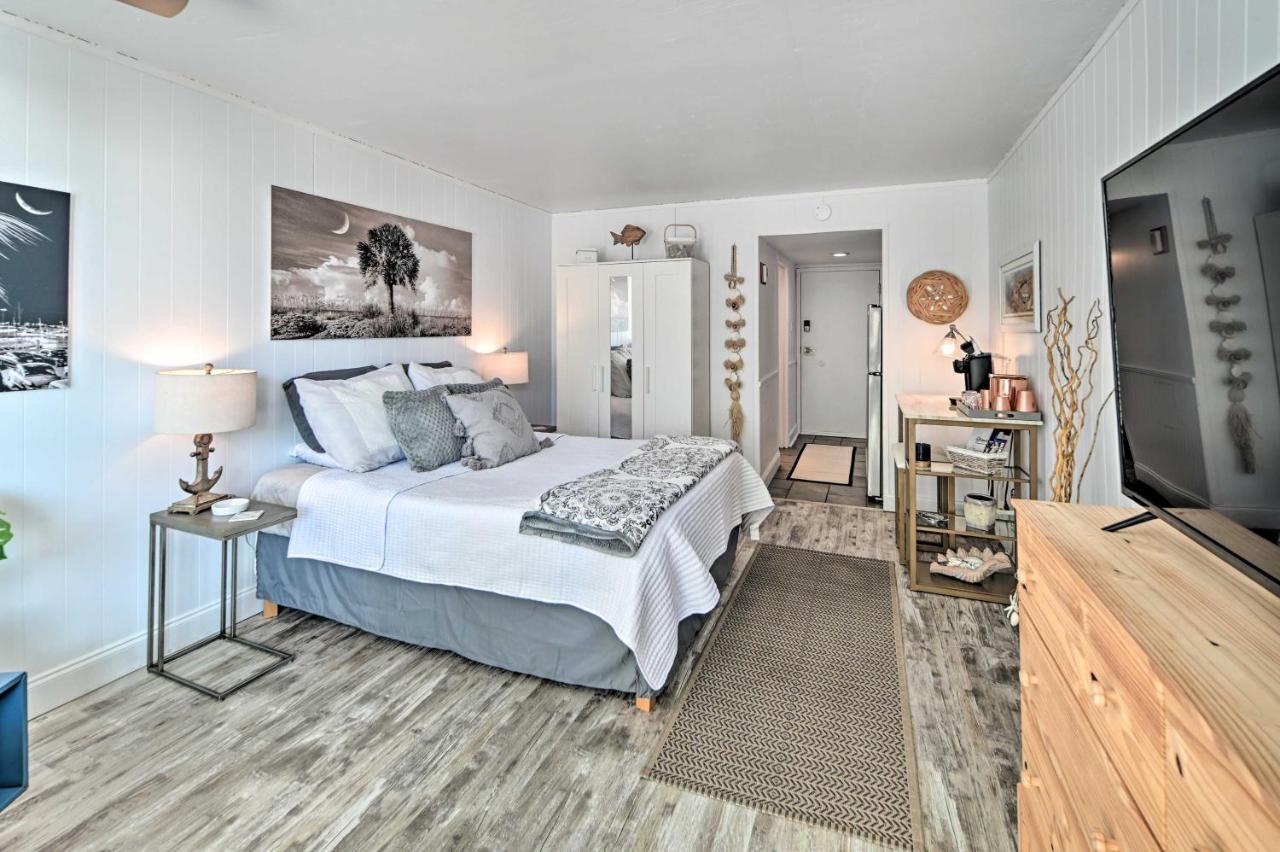 Beachfront Condo In Myrtle Beach With Pool Access Eksteriør billede